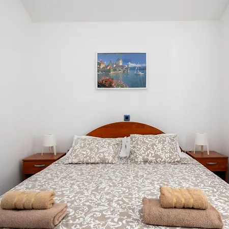 With A Parking Space Mandre, Pag - 16836 Apartman Mandre